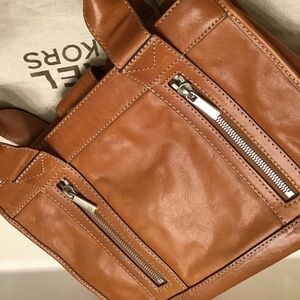 MICHAEL KORS LEATHER LARGE MESSENGER SATCHEL